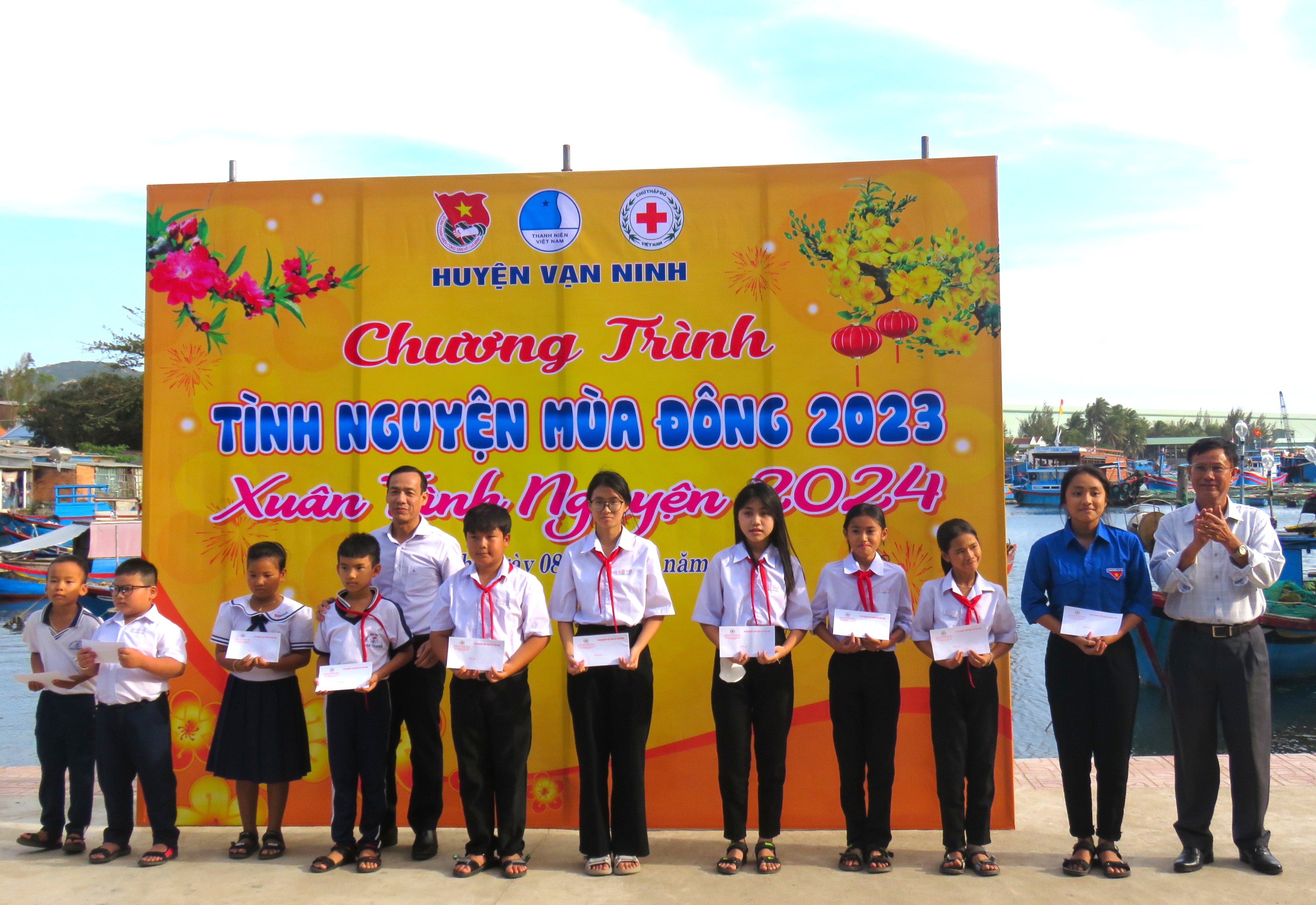Vạn Ninh: Phát động Chương trình Xuân tình nguyện năm 2024 