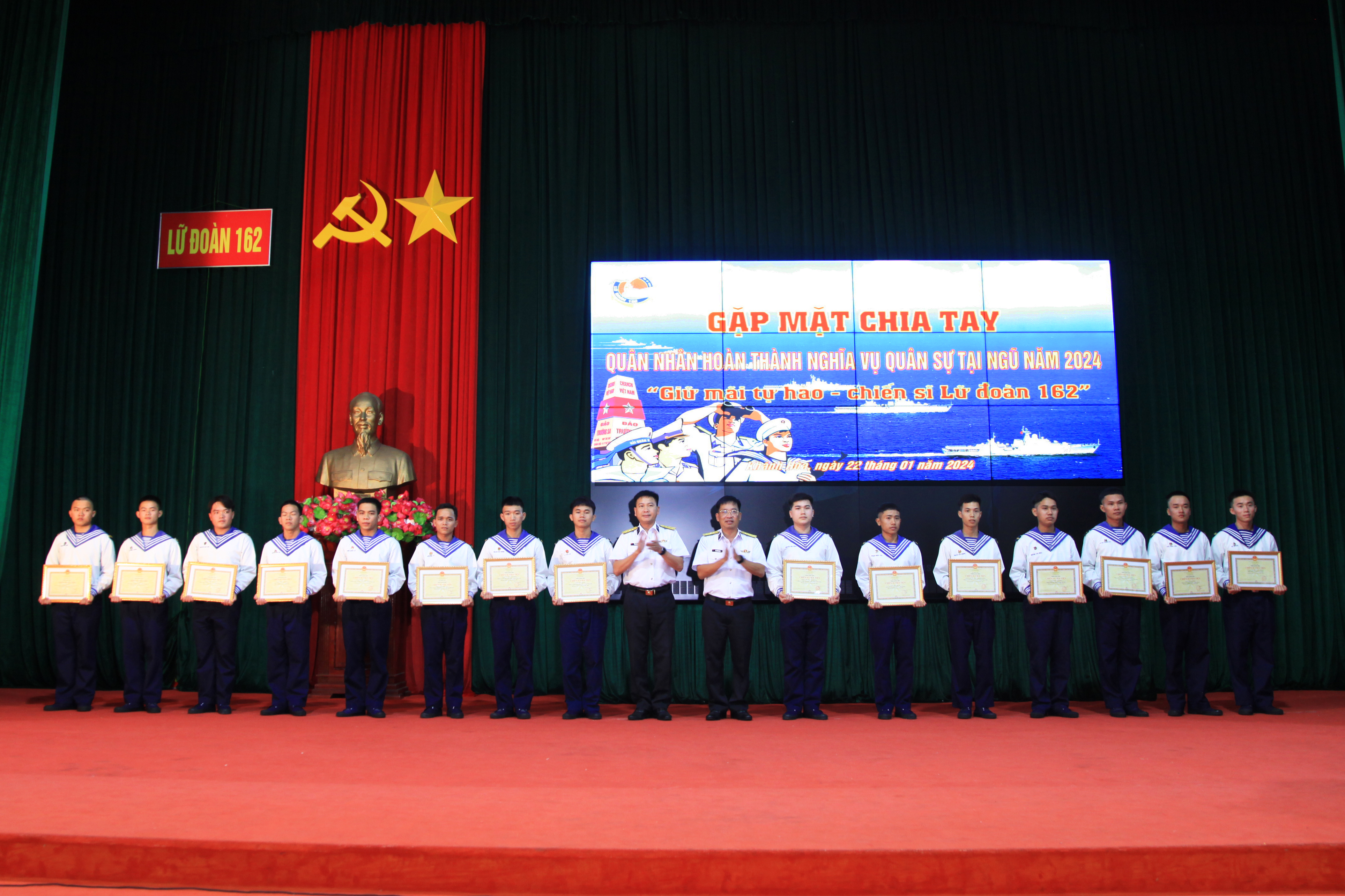 Lữ đoàn 162: Gặp mặt, chia tay chiến sĩ hoàn thành nghĩa vụ quân sự năm 2024