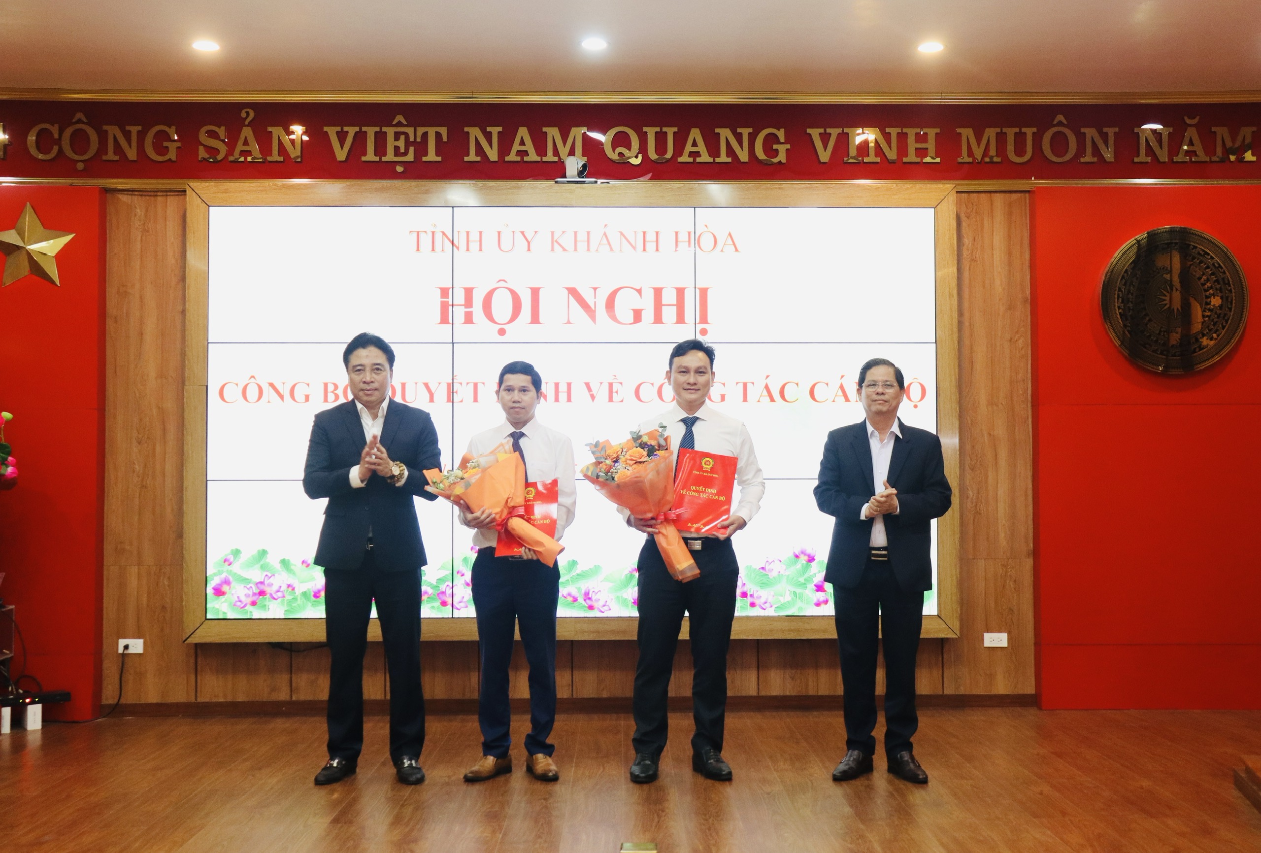 Khánh Hòa: Bổ nhiệm Phó Trưởng Ban Tổ chức Tỉnh ủy và Phó Trưởng Ban Quản lý Khu Kinh tế Vân Phong