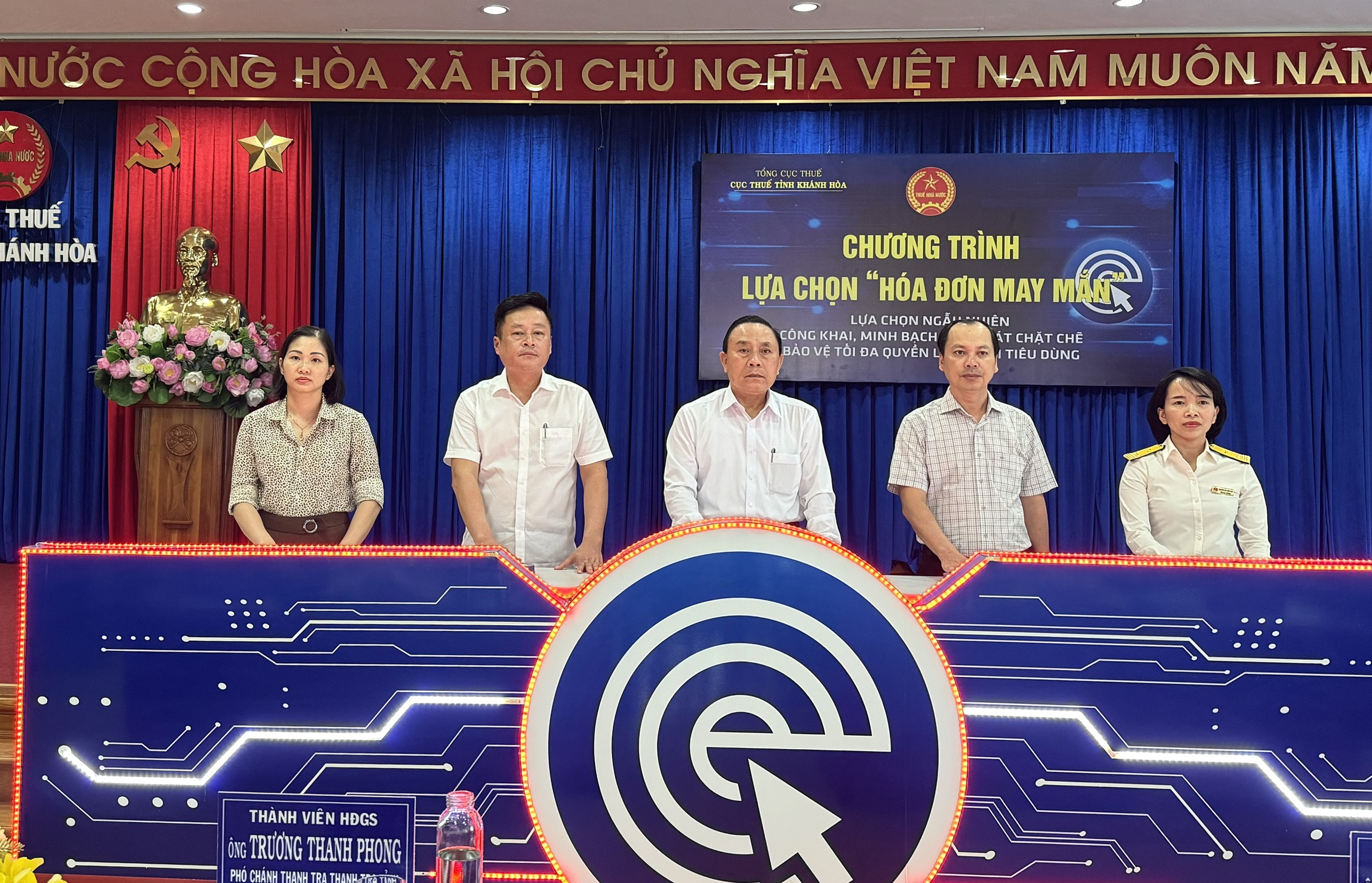 Cục Thuế tỉnh Khánh Hòa quay thưởng Chương trình “Hóa đơn may mắn” quý IV/2023