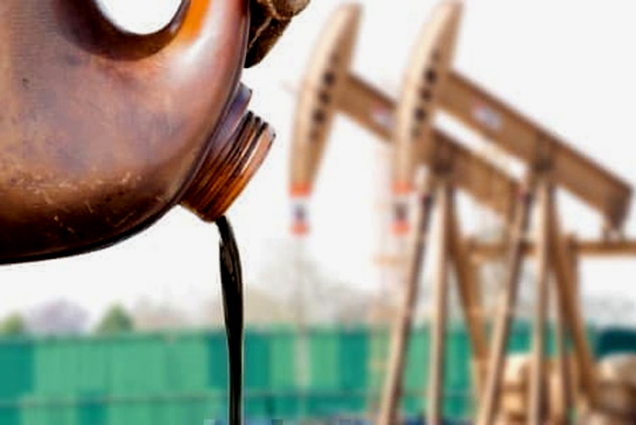 Giá xăng dầu hôm nay (13-1): Đảo chiều, giảm tuần