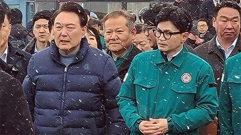 Chợ hải sản truyền thống bị cháy rụi, Thủ tướng Hàn Quốc thị sát hiện trường