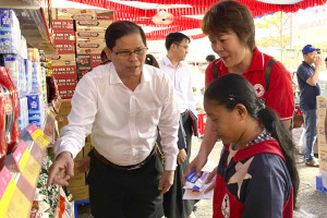 Mang Tết lên vùng cao