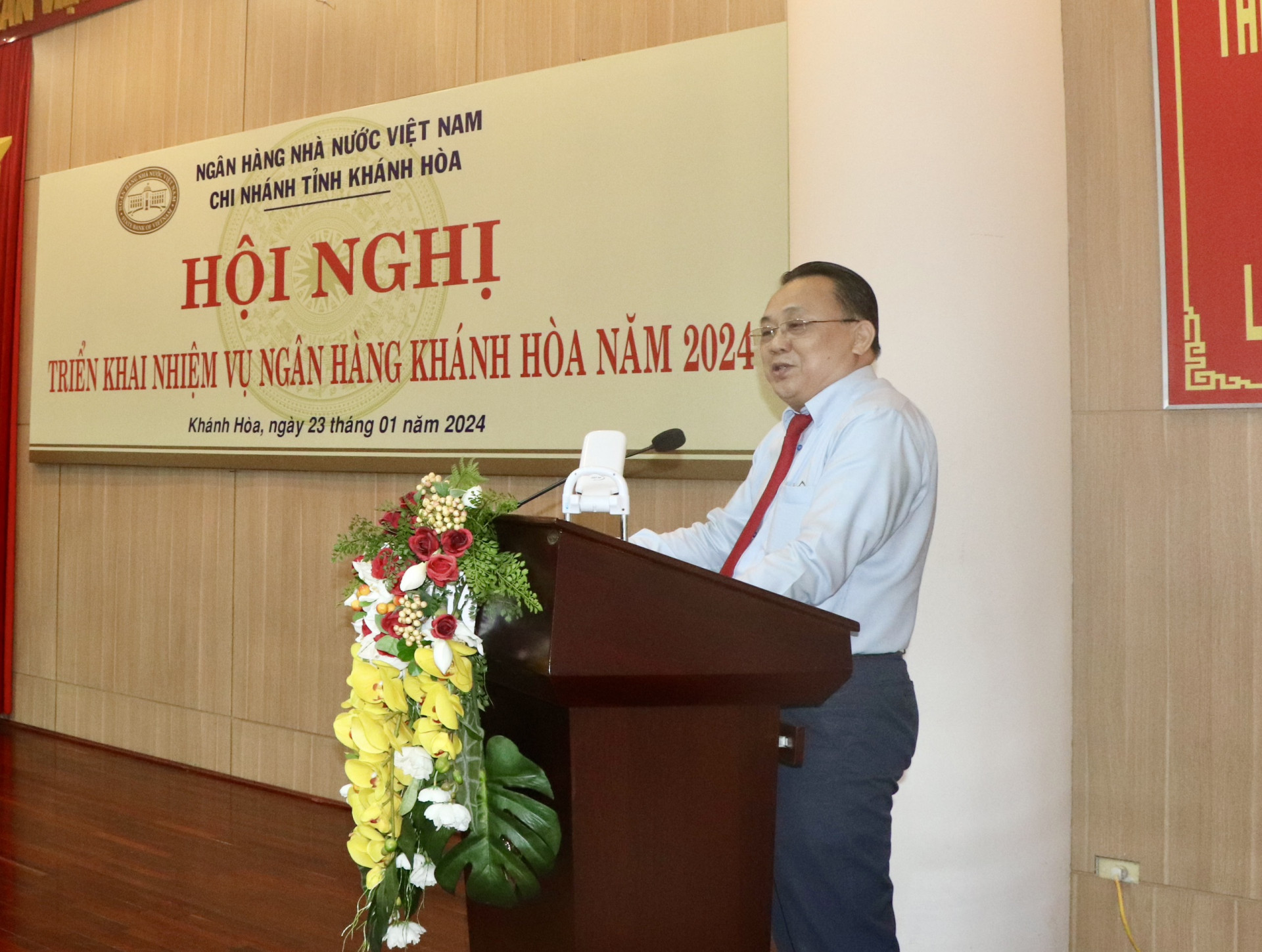 Đồng chí Lê Hữu Hoàng phát biểu tại hội nghị.