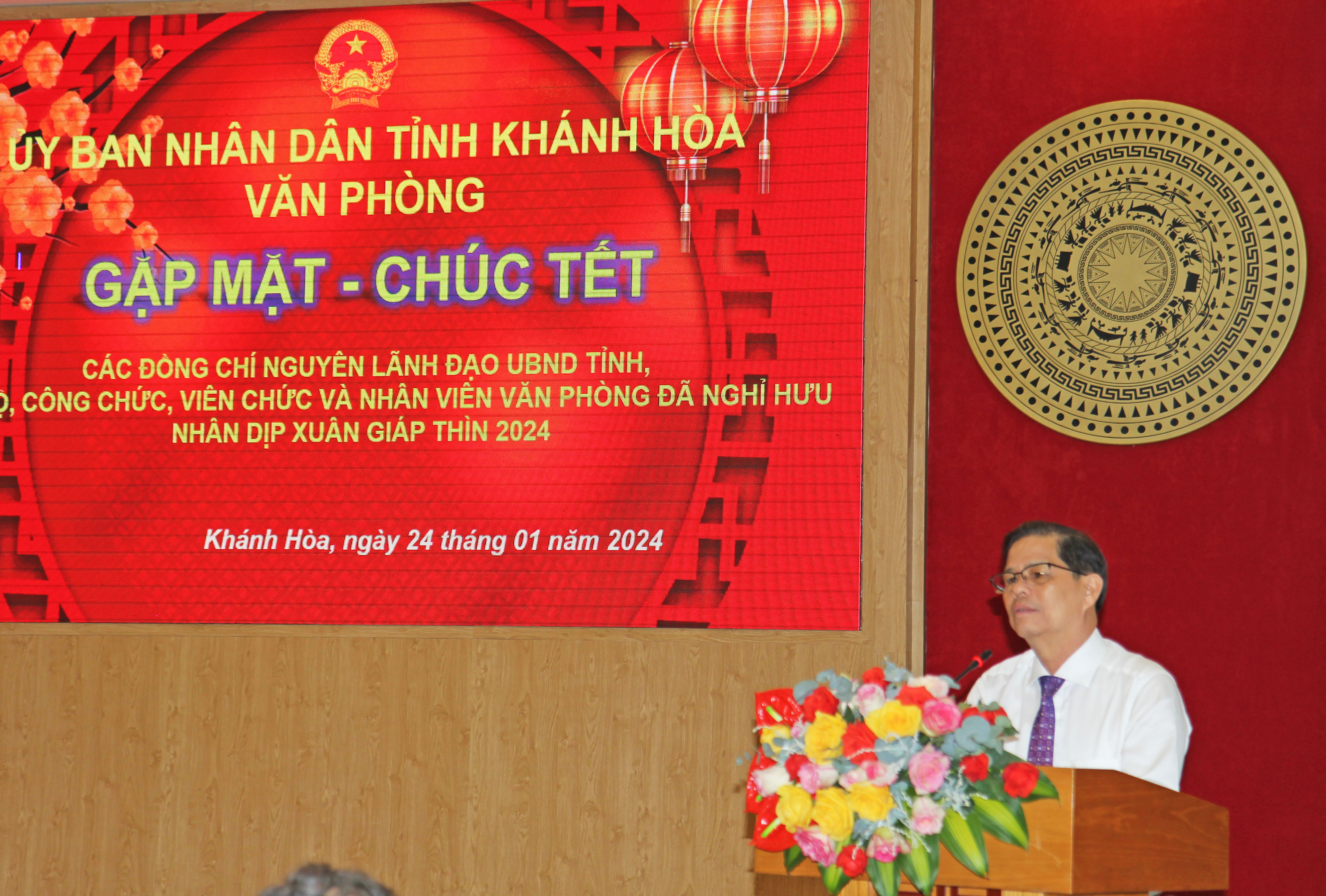 Văn phòng UBND tỉnh Khánh Hòa:: Gặp mặt, chúc Tết các vị nguyên lãnh đạo UBND tỉnh qua các thời kỳ