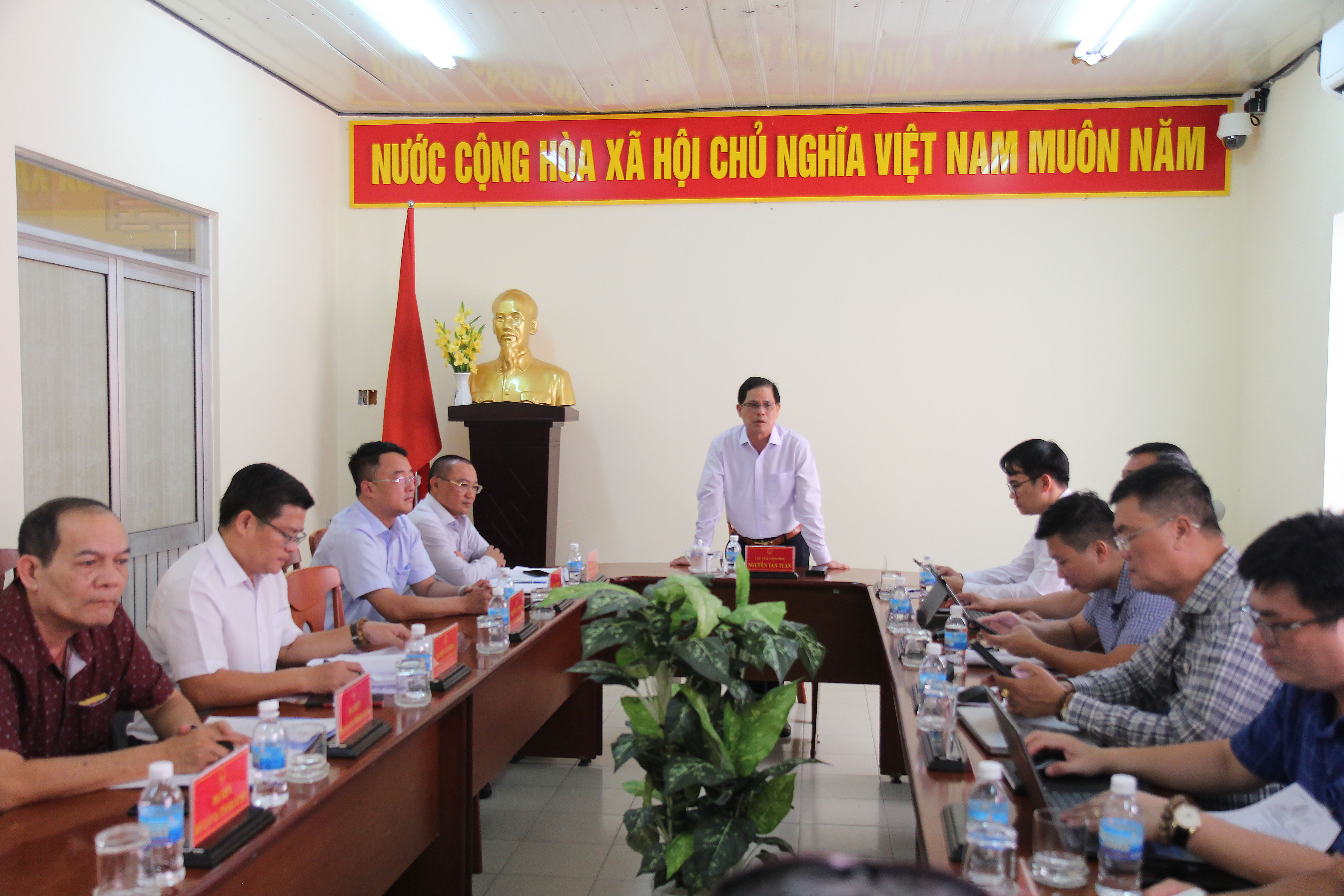 Chủ tịch UBND tỉnh Nguyễn Tấn Tuân tiếp công dân định kỳ tháng 1