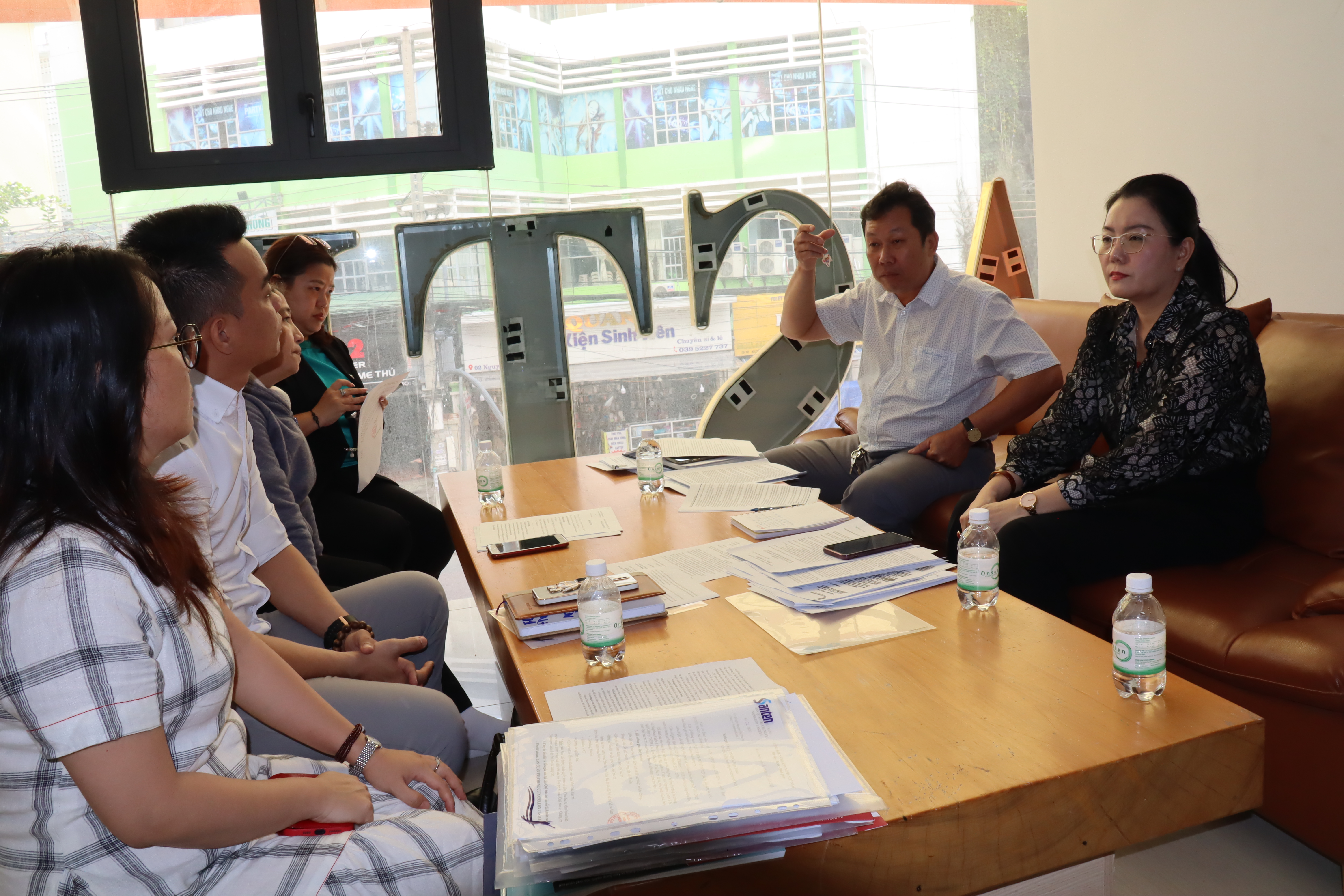 Đoàn giám sát của HĐND tỉnh Khánh Hòa khảo sát thực tế tại Chung cư Napoleon Castle I