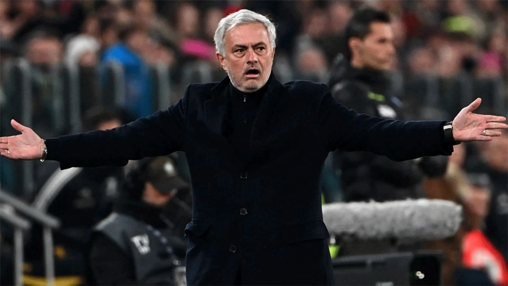 Mourinho rời AS Roma, lỗi tại ai?