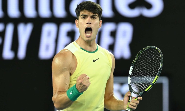 Australian Open: Hai tay vợt trẻ Alcaraz và Sinner thể hiện sức mạnh