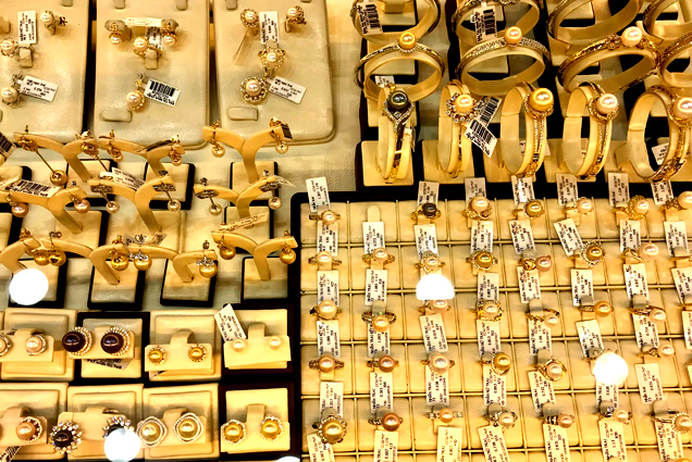Giá vàng giảm nửa triệu đồng mỗi lượng