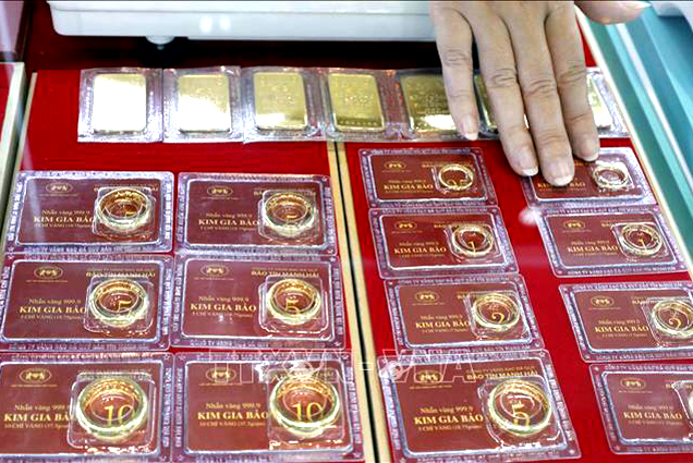 Giá vàng sáng 25/1 giảm 200 nghìn đồng/lượng