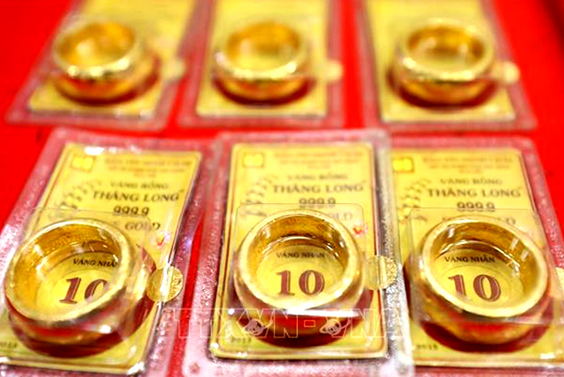 Giá vàng nhẫn lập kỷ lục mới ở sát mốc 65 triệu đồng/lượng
