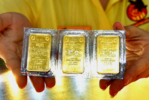 Giá vàng biến động trái chiều