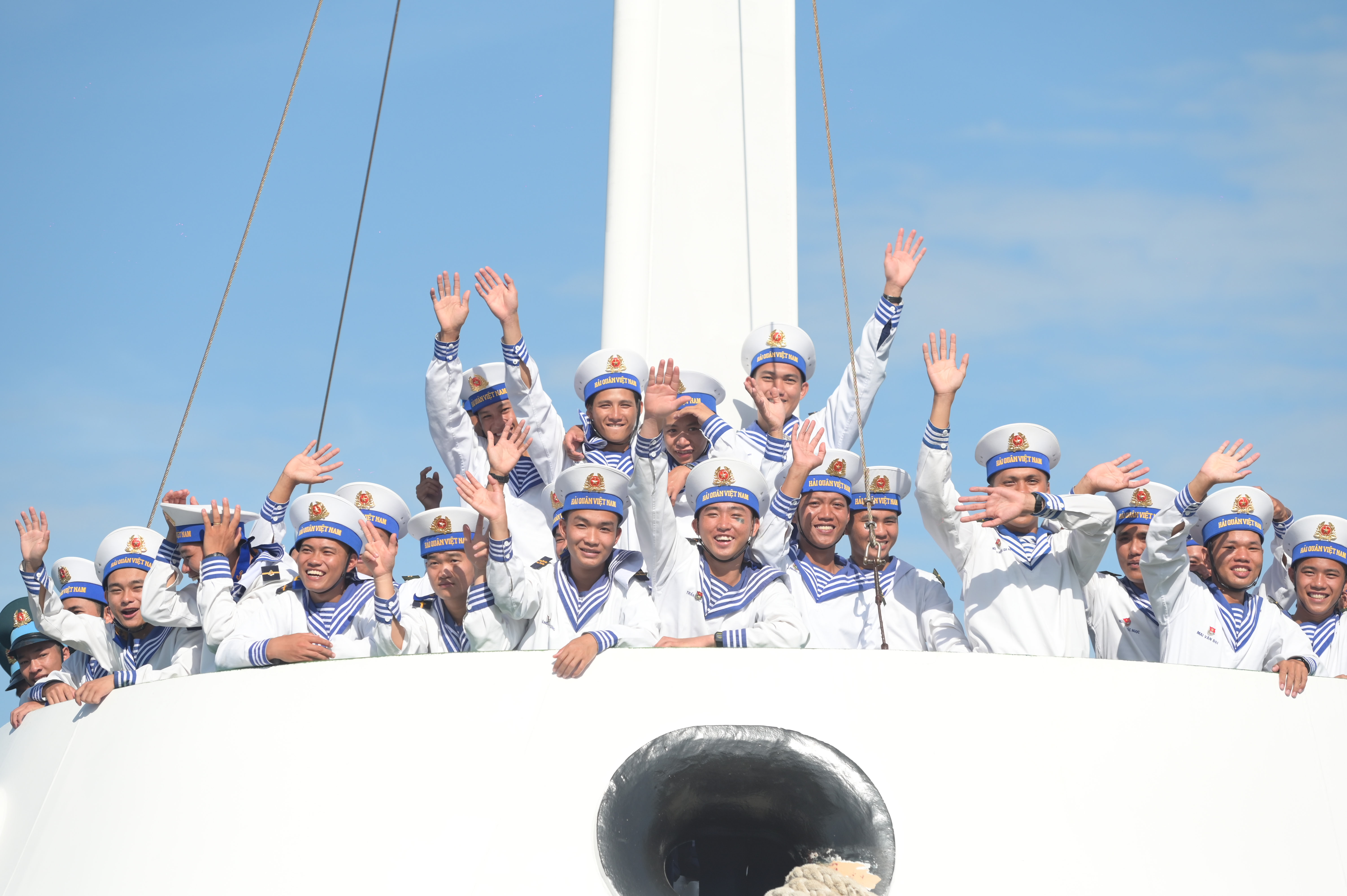 Mang Tết ra Trường Sa