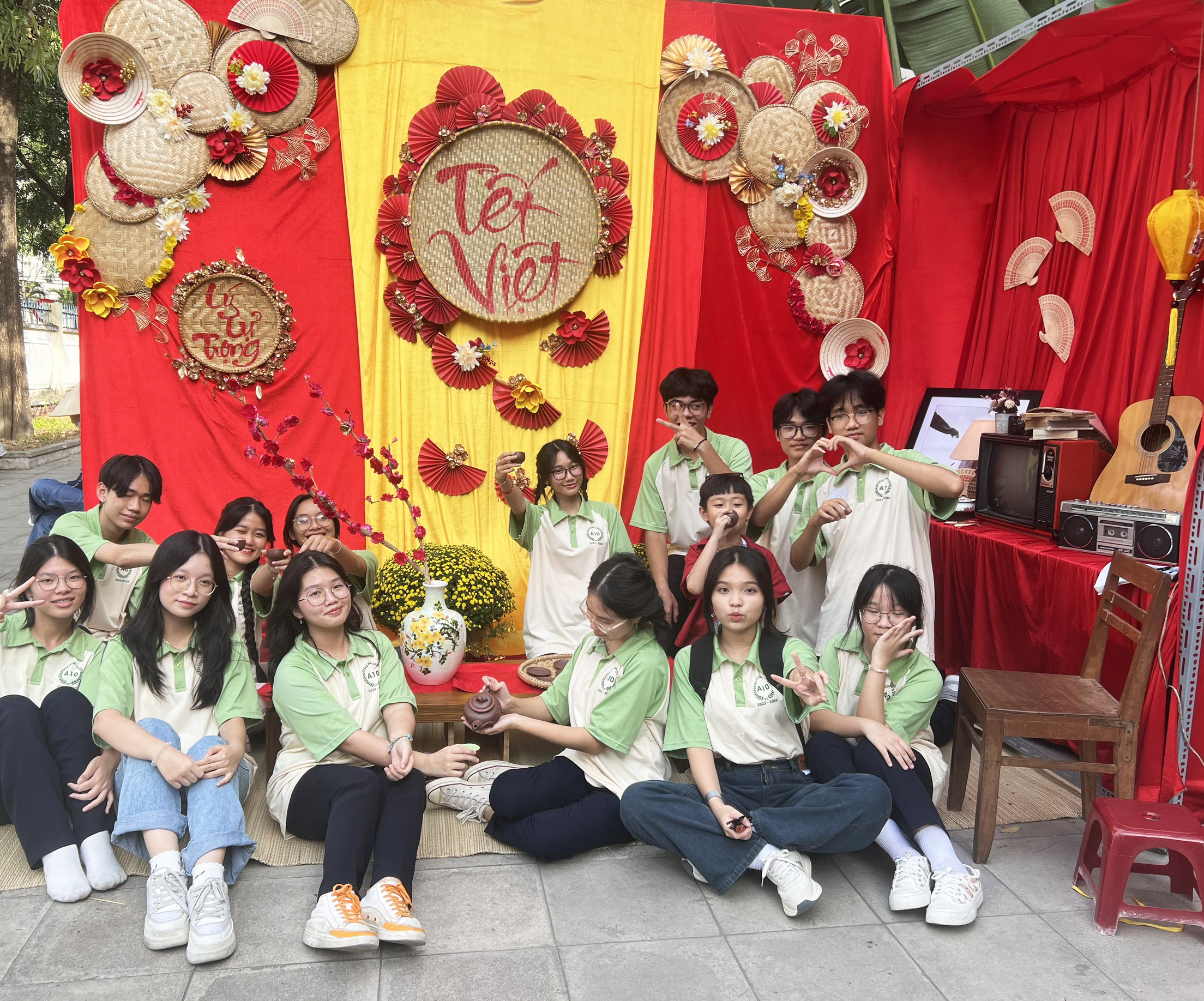 Trường THPT Lý Tự Trọng: Tổ chức chương trình “Xuân gắn kết - Tết yêu thương”