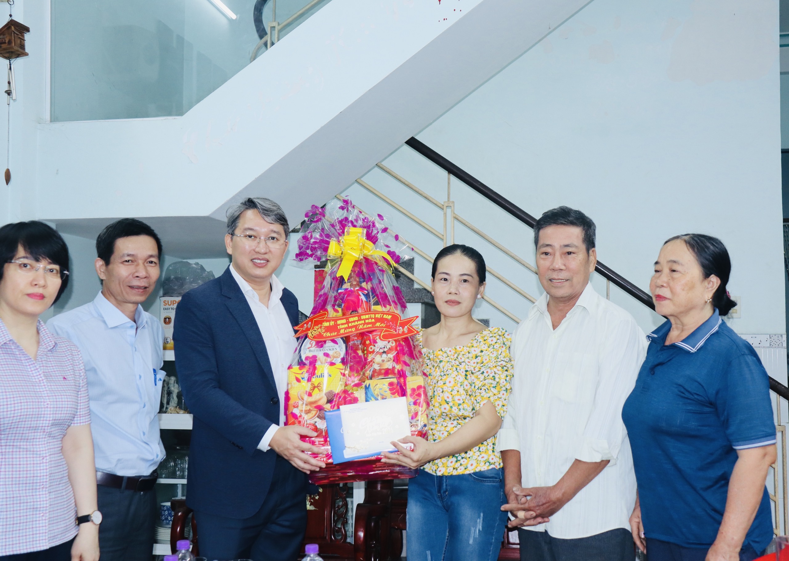 Bí thư Tỉnh ủy Nguyễn Hải Ninh thăm, chúc Tết gia đình các cán bộ, chiến sĩ đang công tác tại Trường Sa.