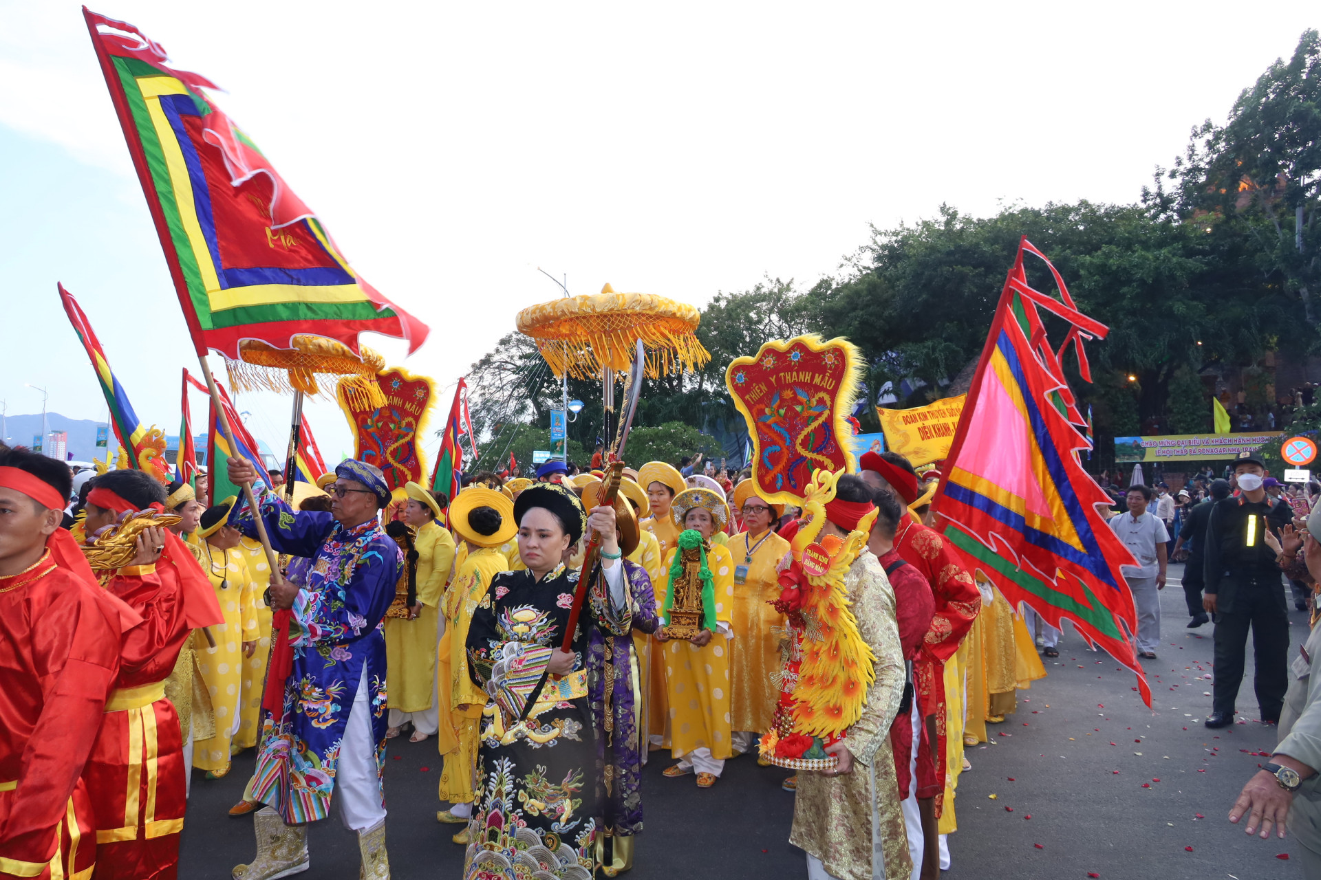 Groups of pilgrims practicing the worship of Mother Goddess Thien Y A Na attending Ponagar Temple Festival 2024

