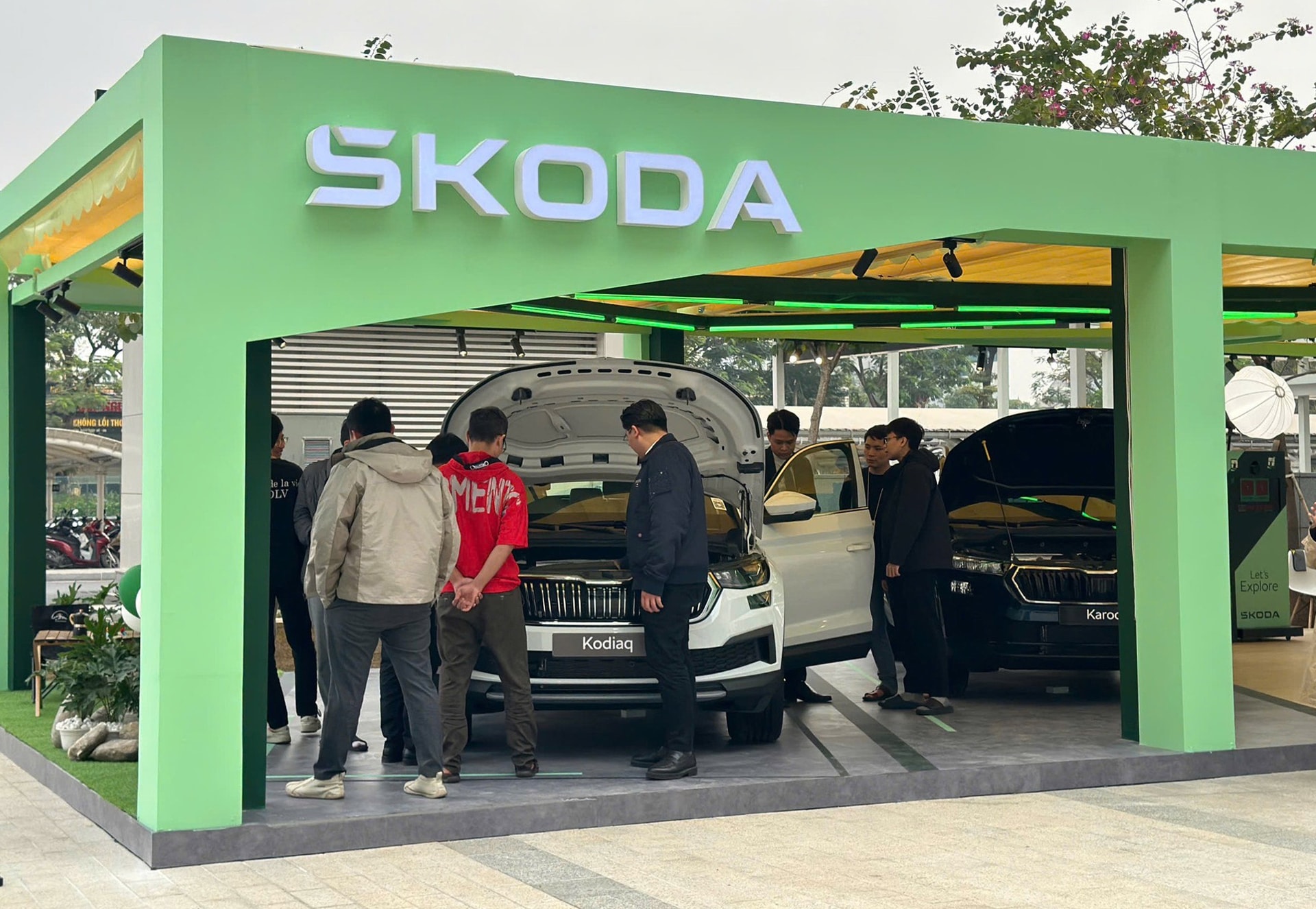 Nhiều mẫu xe lúc này chạy đua ưu đãi, giảm giá nhằm thu hút sự quan tâm của khách hàng.