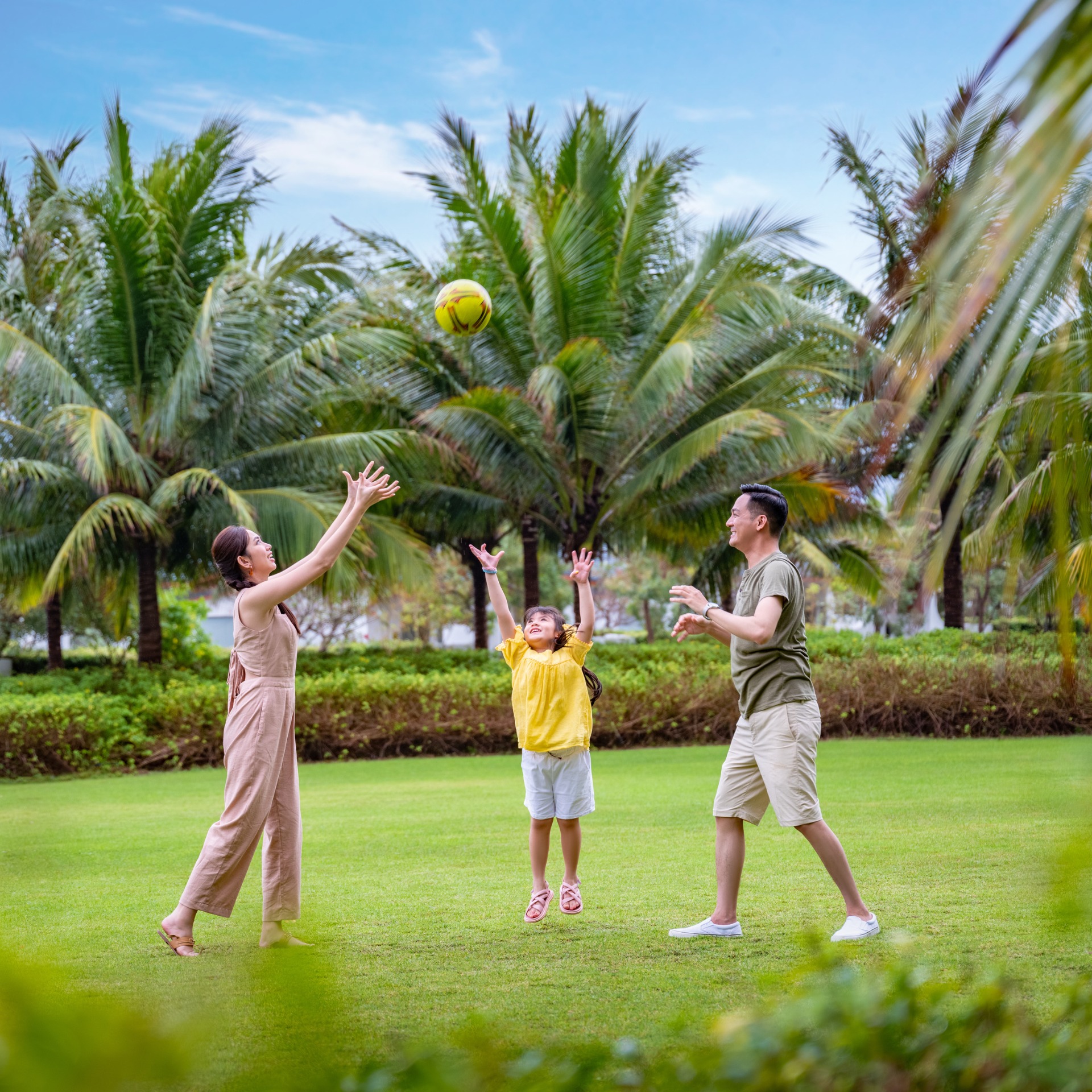 Khánh Hòa: Phấn đấu doanh thu du lịch năm 2025 đạt 60.000 tỷ đồng