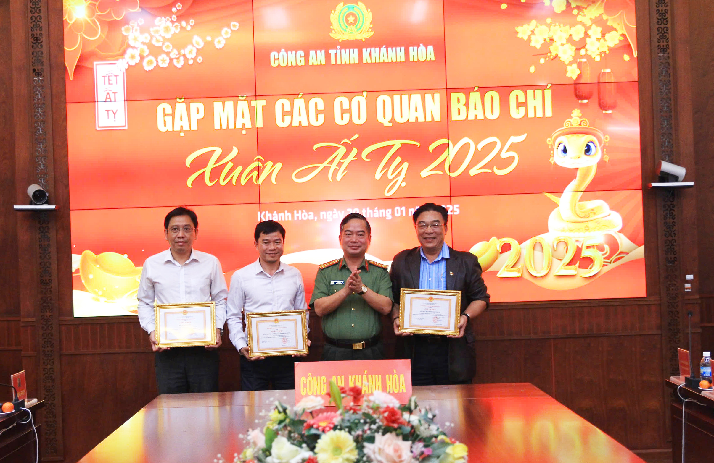 Công an tỉnh Khánh Hòa gặp mặt các cơ quan báo chí