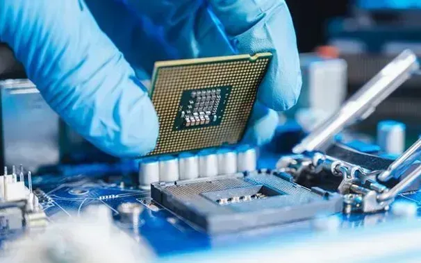 Công thức phát triển công nghiệp bán dẫn của Việt Nam.