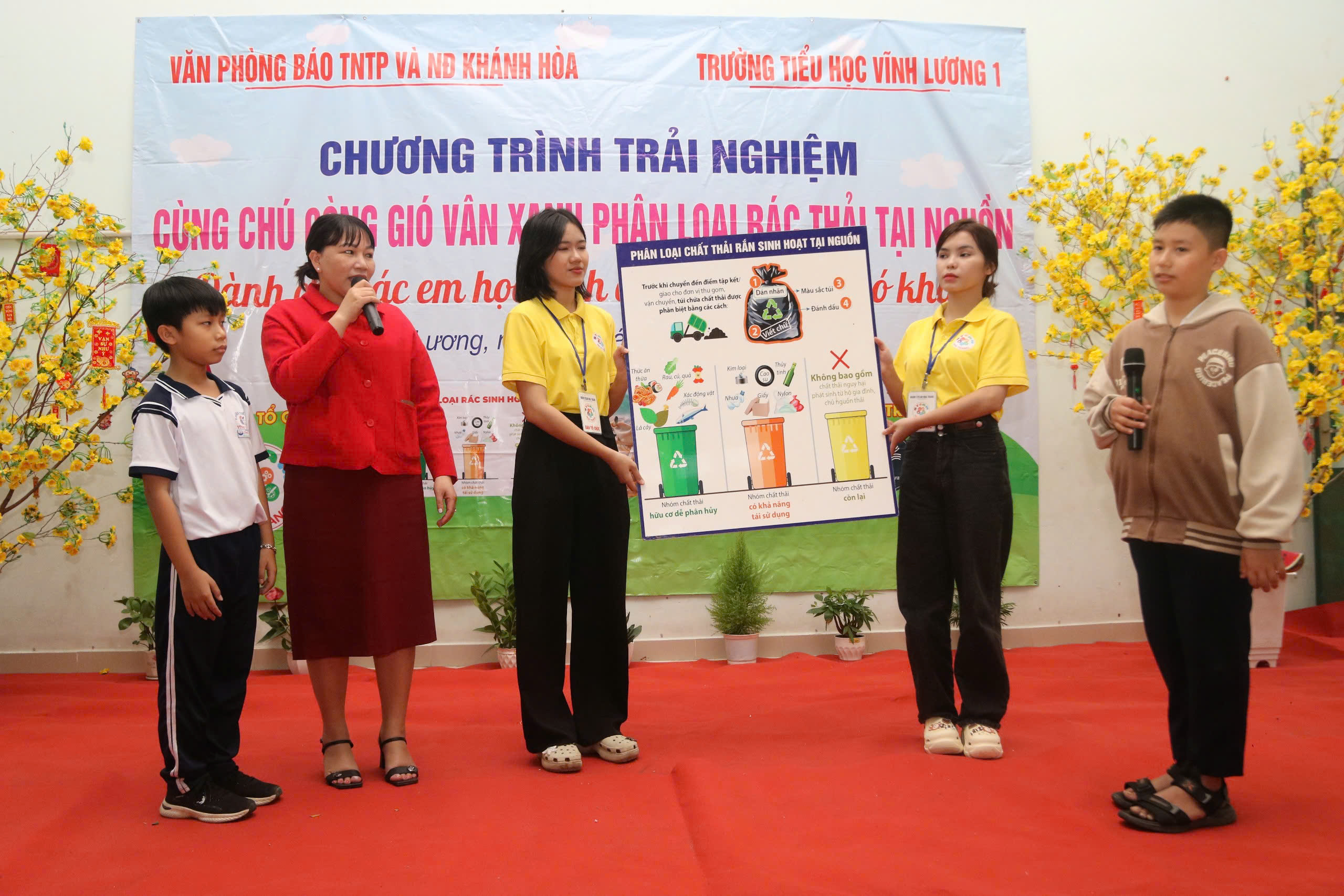 Trường Tiểu học Vĩnh Lương 1 (Nha Trang): Hoạt động ngoại khóa về phân loại rác thải tại nguồn