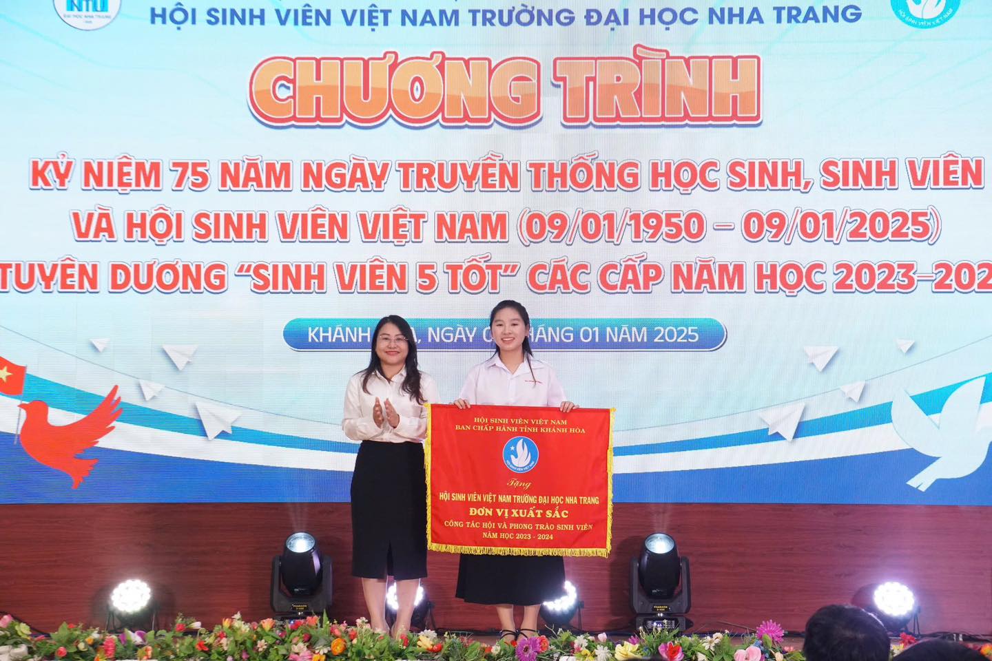 Kỷ niệm 75 năm Ngày truyền thống học sinh, sinh viên và Hội Sinh viên Việt Nam (9-1-1950 - 9-1-2025): Hội Sinh viên Trường Đại học Nha Trang: Đi đầu trong các phong trào