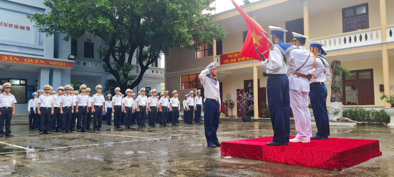 Lễ tuyên dương quân nhân hoàn thành nghĩa vụ quân sự tại Trường Sa.