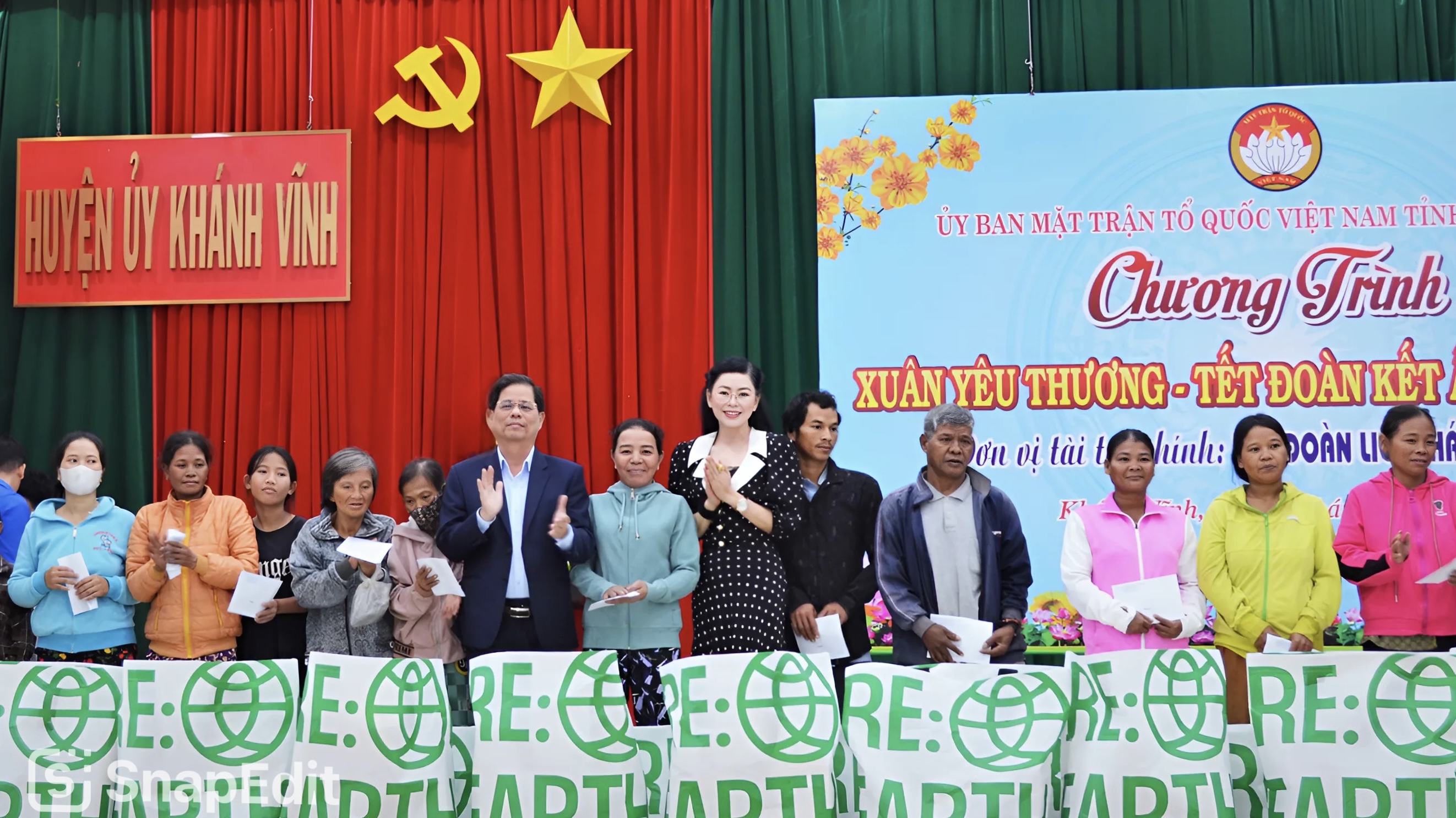 Chương trình “Xuân yêu thương - Tết đoàn kết Ất Tỵ năm 2025” tại huyện Khánh Vĩnh