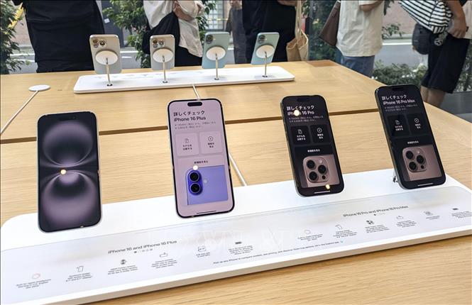 Mẫu điện thoại iPhone 16 của hãng Apple. 