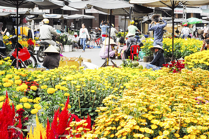 Chợ Tết quê của má