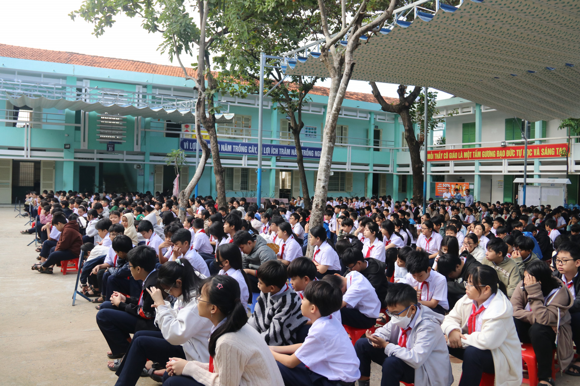 Tuyên truyền về phòng, chống pháo nổ cho học sinh, giáo viên