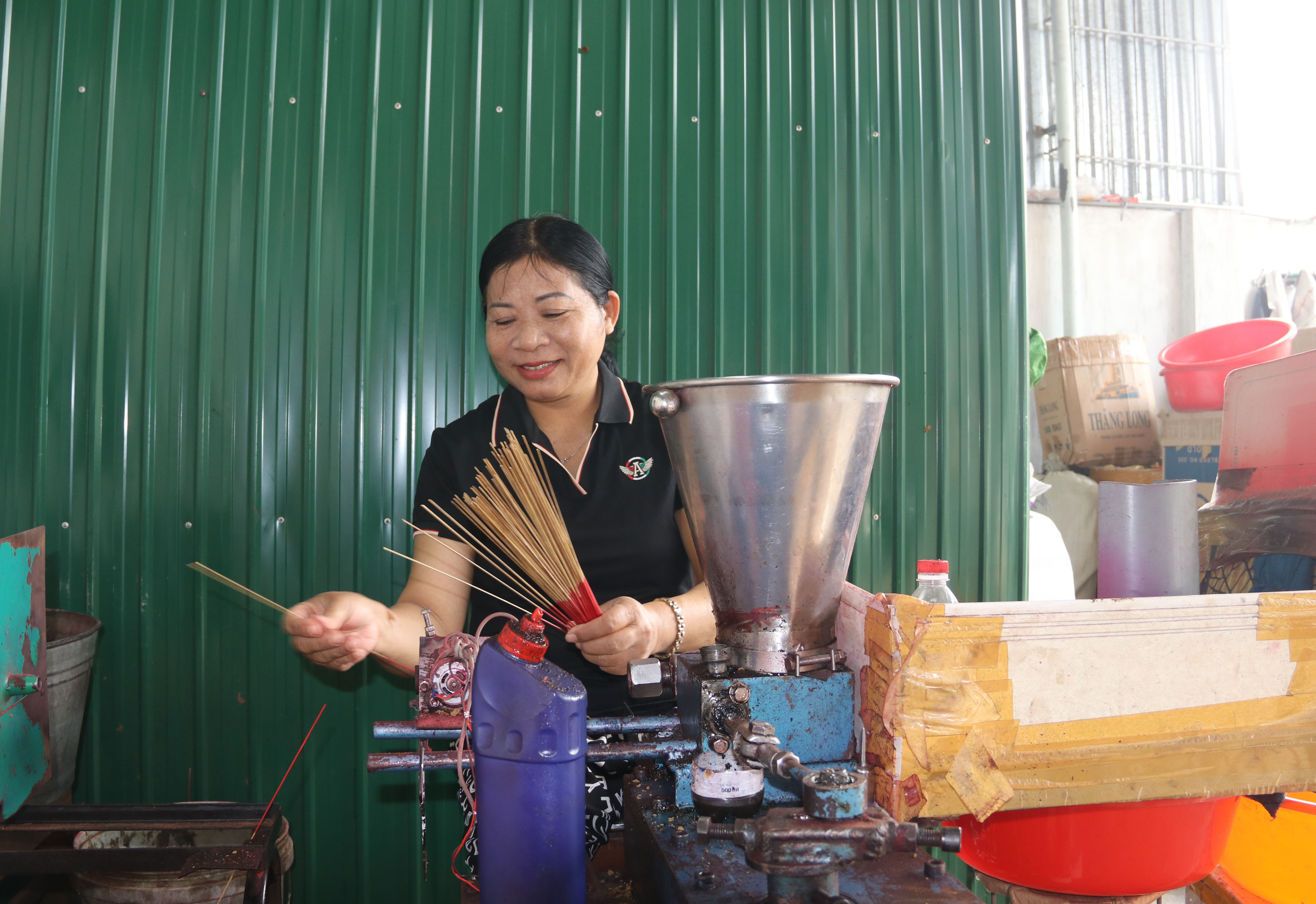 Nghề làm nhang vào vụ Tết