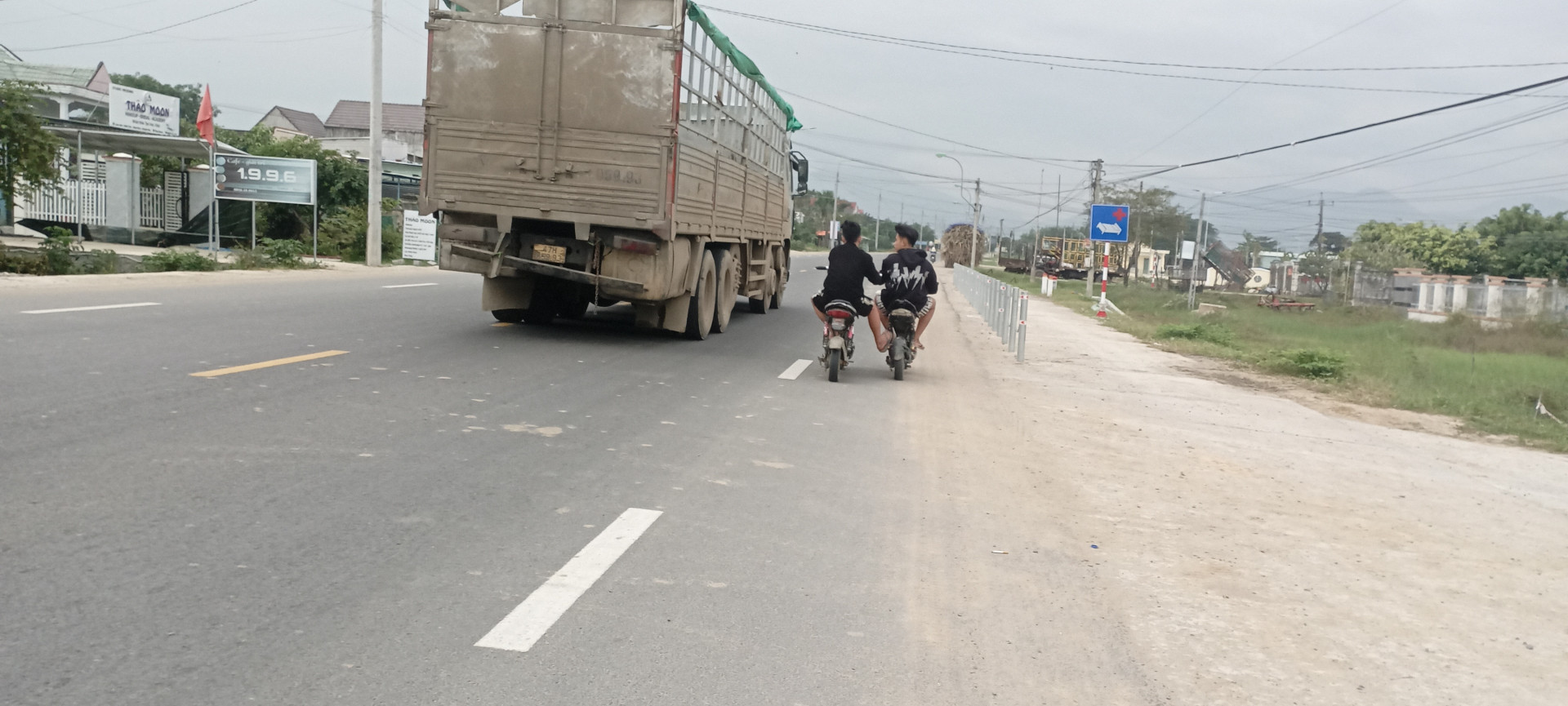 Trẻ em vi phạm an toàn giao thông