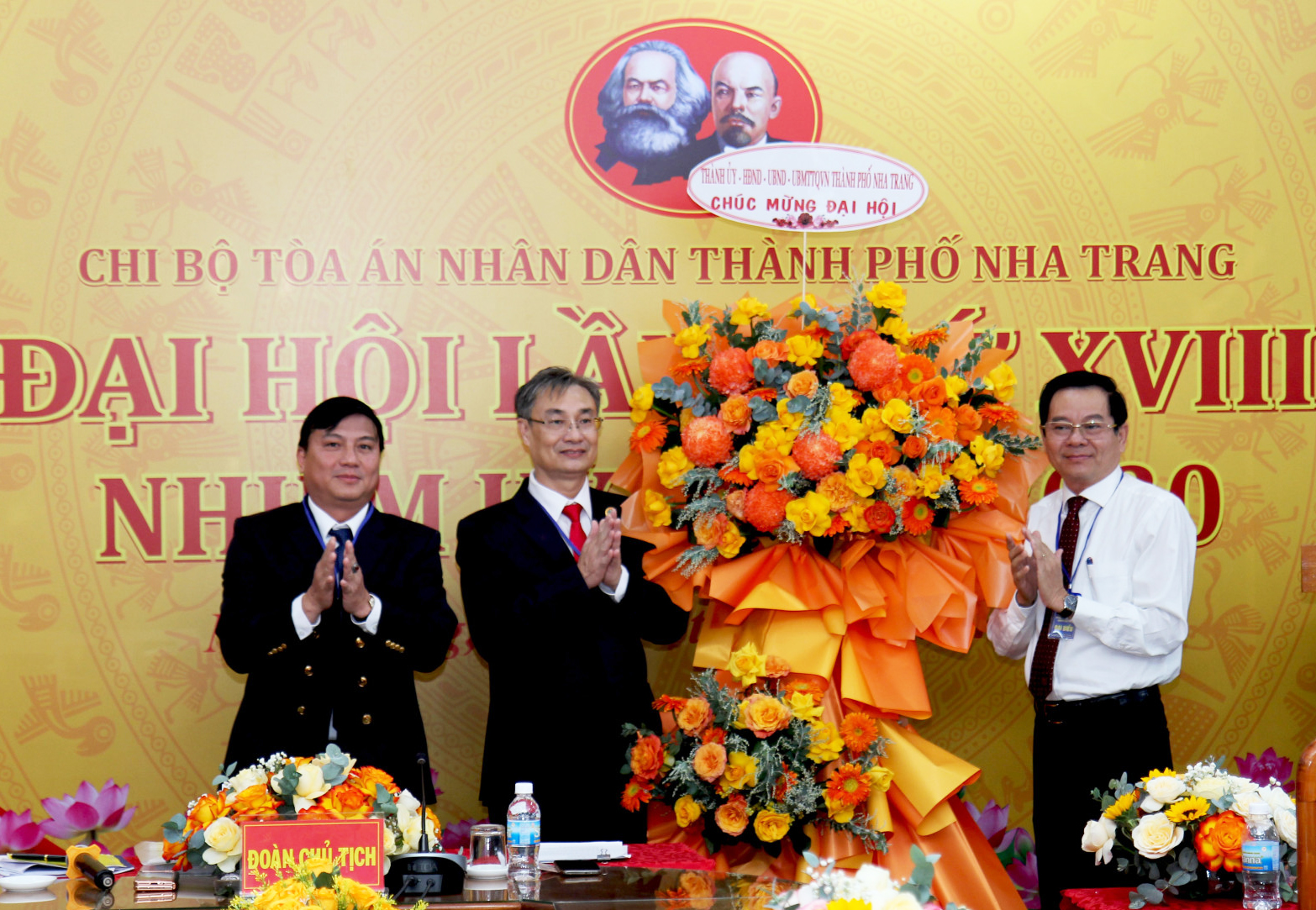 Đại hội Chi bộ Tòa án nhân dân TP. Nha Trang lần thứ XVIII, nhiệm kỳ 2025 - 2030