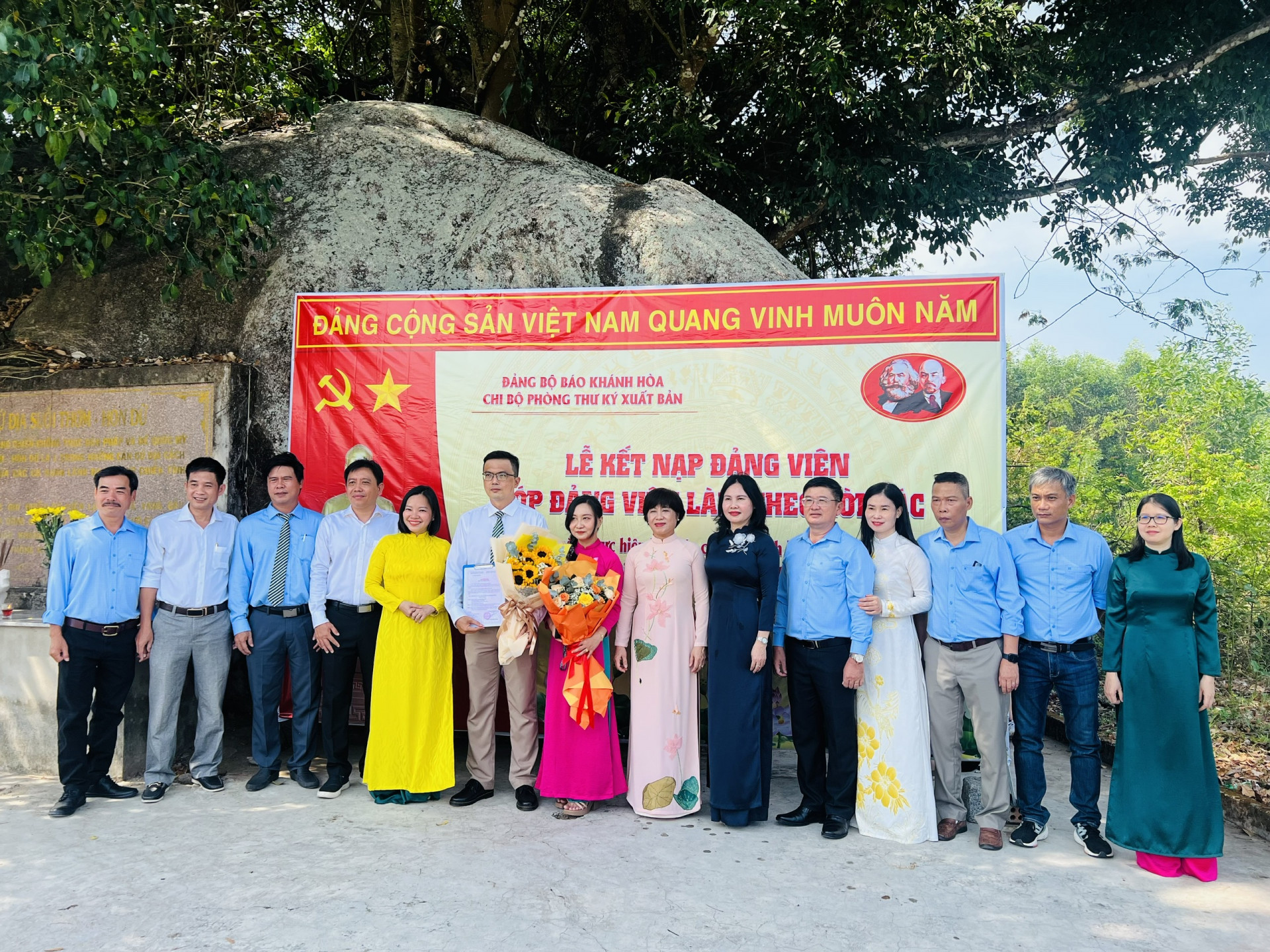 Đảng bộ Khối các cơ quan tỉnh: Về đích sớm chỉ tiêu phát triển đảng viên