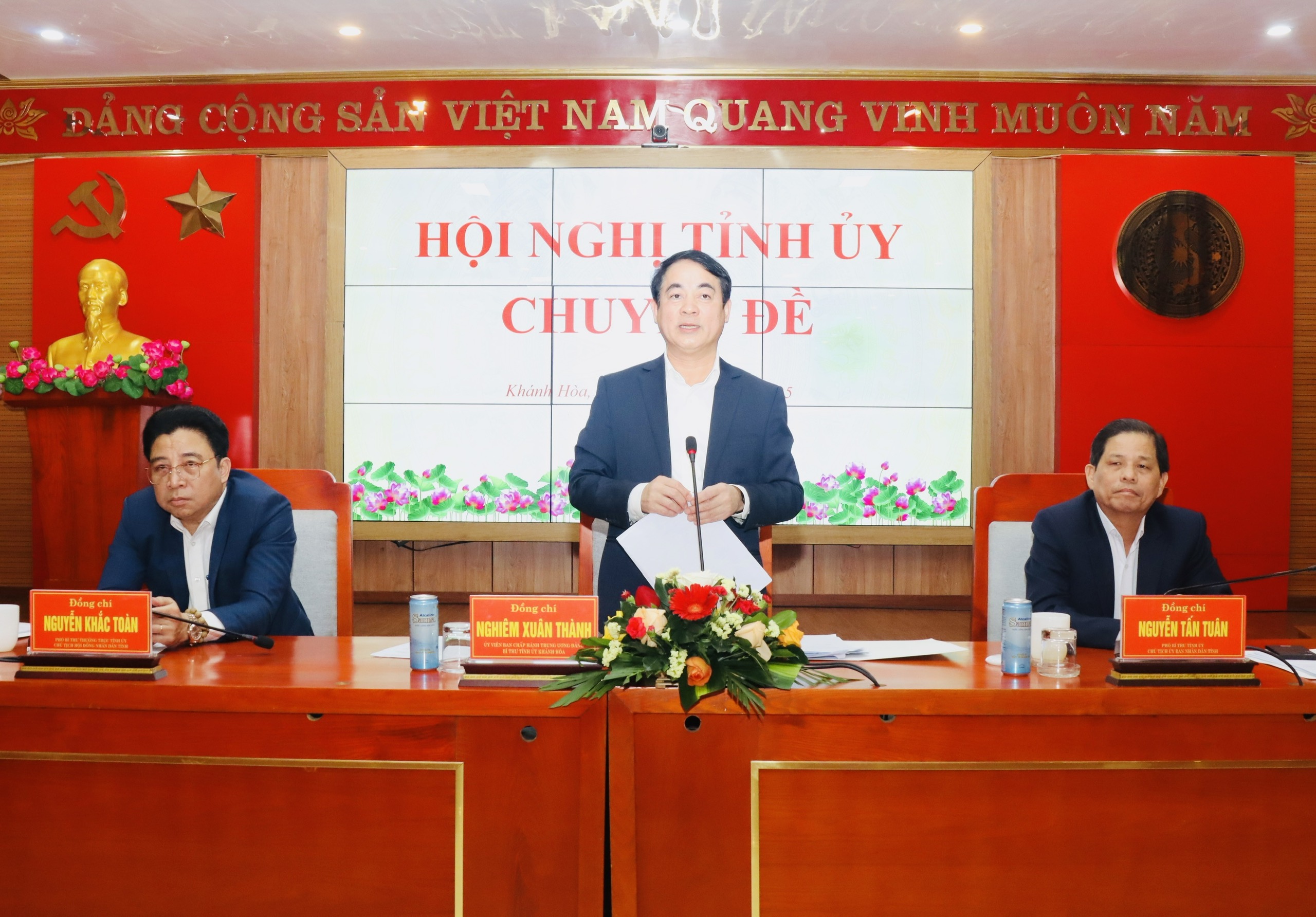 Hội nghị Tỉnh ủy chuyên đề về sắp xếp bộ máy của các tổ chức đảng và điều chỉnh, bổ sung phương án sắp xếp tổ chức bộ máy của hệ thống chính trị tỉnh