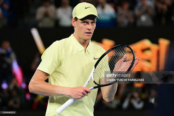 Australian Open: Tay vợt số một thế giới Sinner sáng cửa bảo vệ danh hiệu vô địch