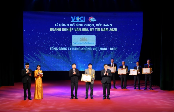 Vietnam Airlines vào Top 20 Doanh nghiệp Văn hóa, Uy tín 2025: Văn hóa trở thành nền tảng cho tăng trưởng dài hạn