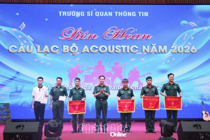 Trường Sĩ quan Thông tin tổ chức liên hoan Câu lạc bộ Acoustic