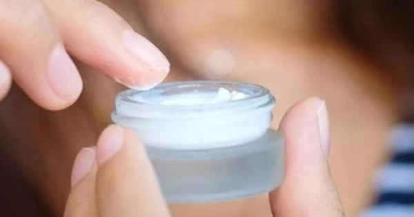 Thu hồi toàn quốc 2 lô kem thoa da Tiacortisol