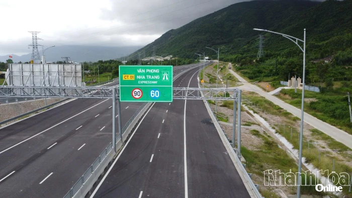 Cao tốc Vân Phong - Nha Trang chính thức thông tuyến