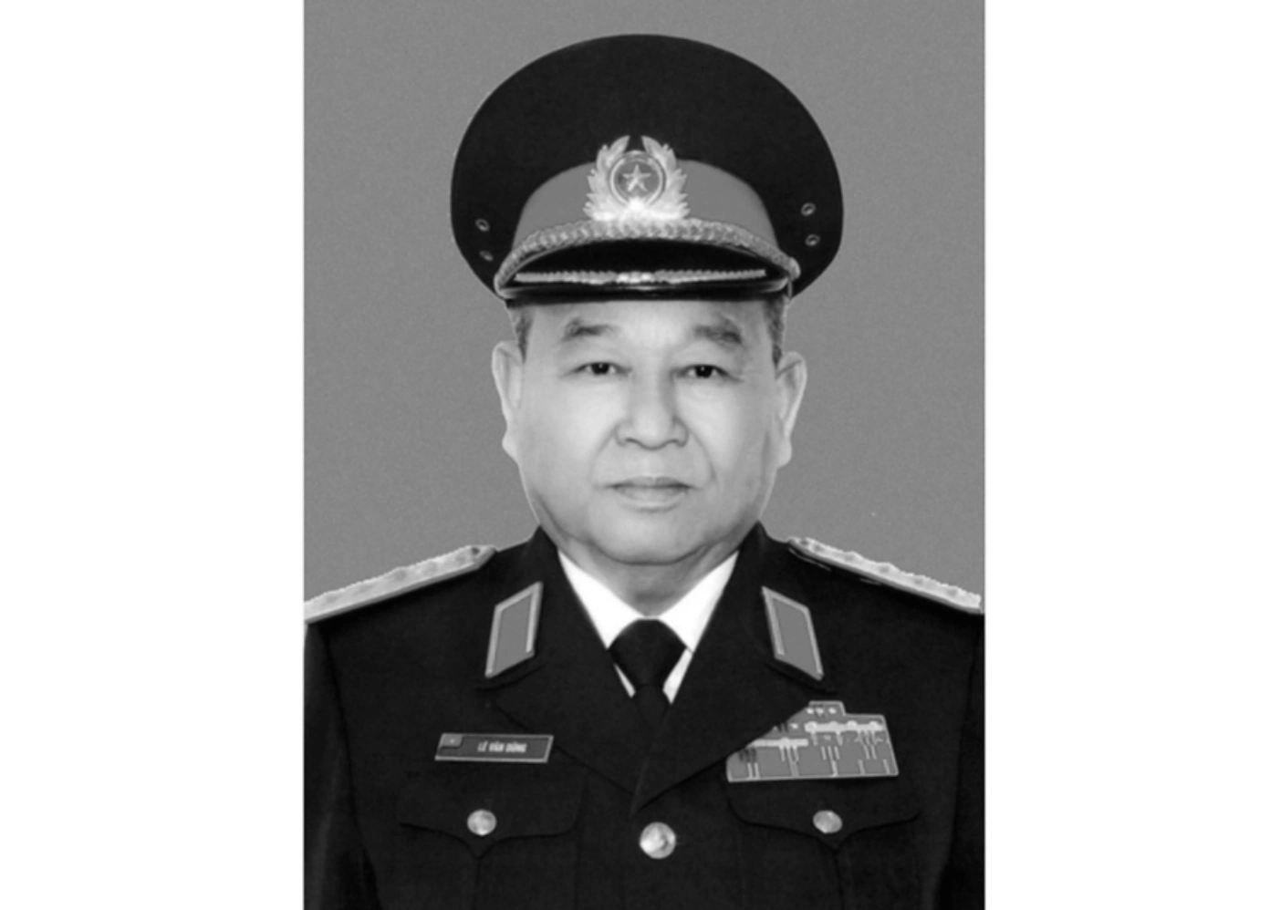 Đại tướng, Anh hùng Lực lượng vũ trang nhân dân Lê Văn Dũng.