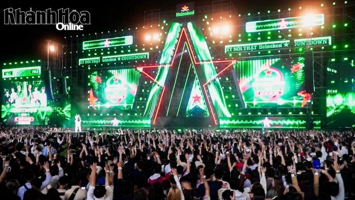 Vibrant New Year Eve 2026 music festival by Nha Trang beach