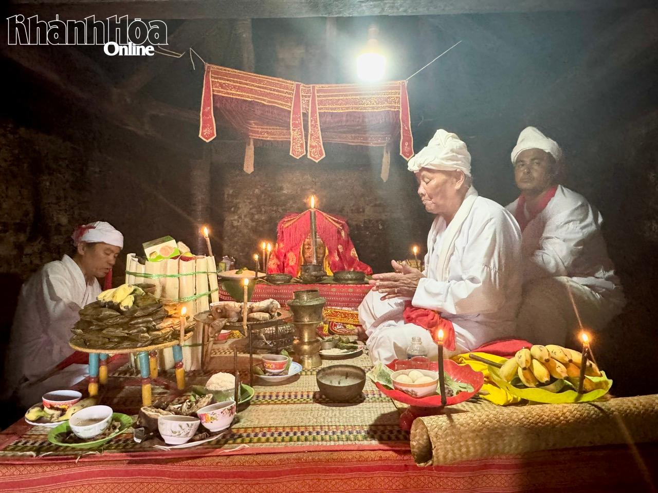 Religious dignitaries performing rituals to honor deities

