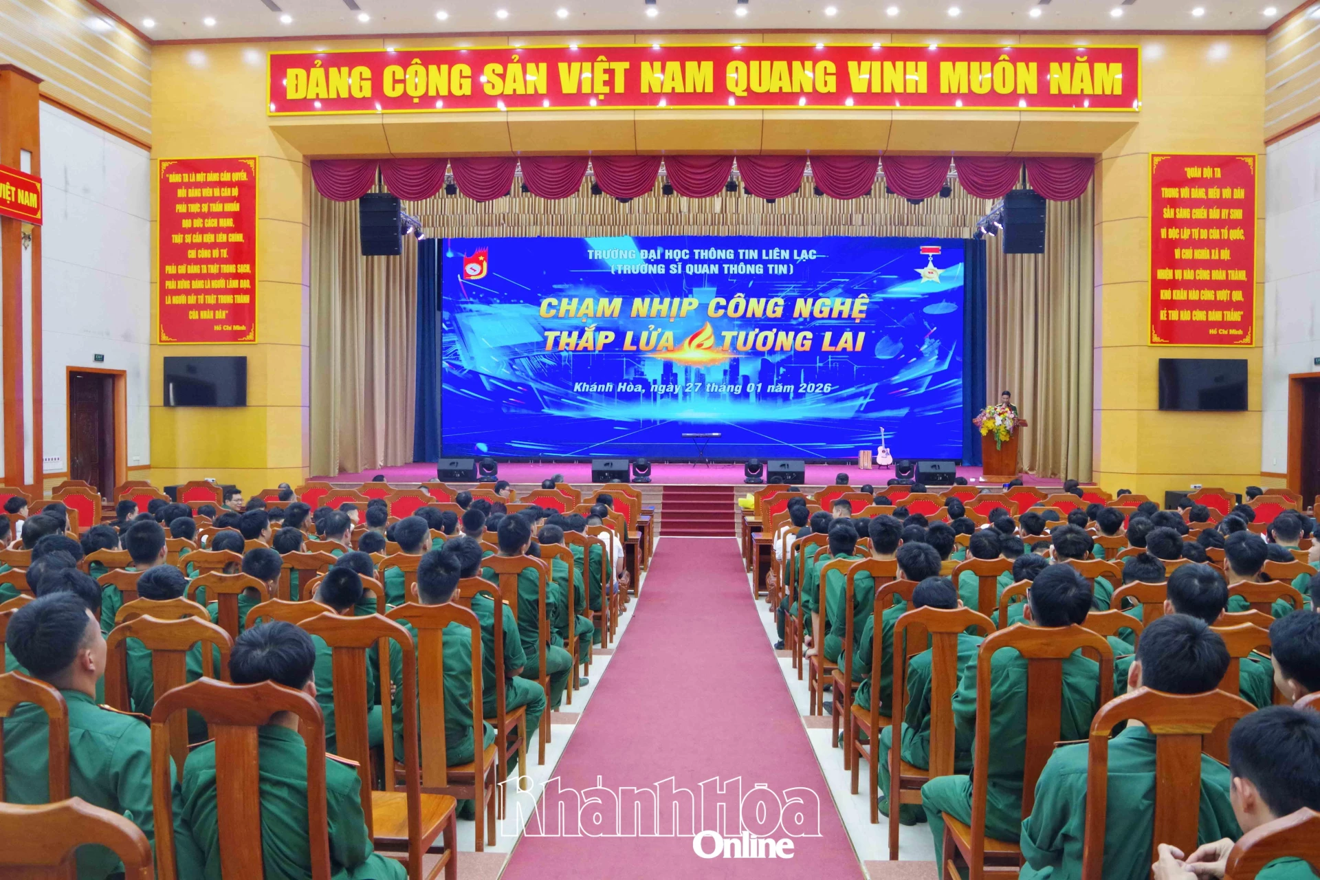 Quang cảnh chương trình.