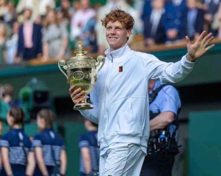Sinner lần đầu lên ngôi Wimbledon