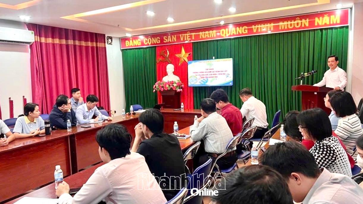 Quang cảnh lớp tập huấn