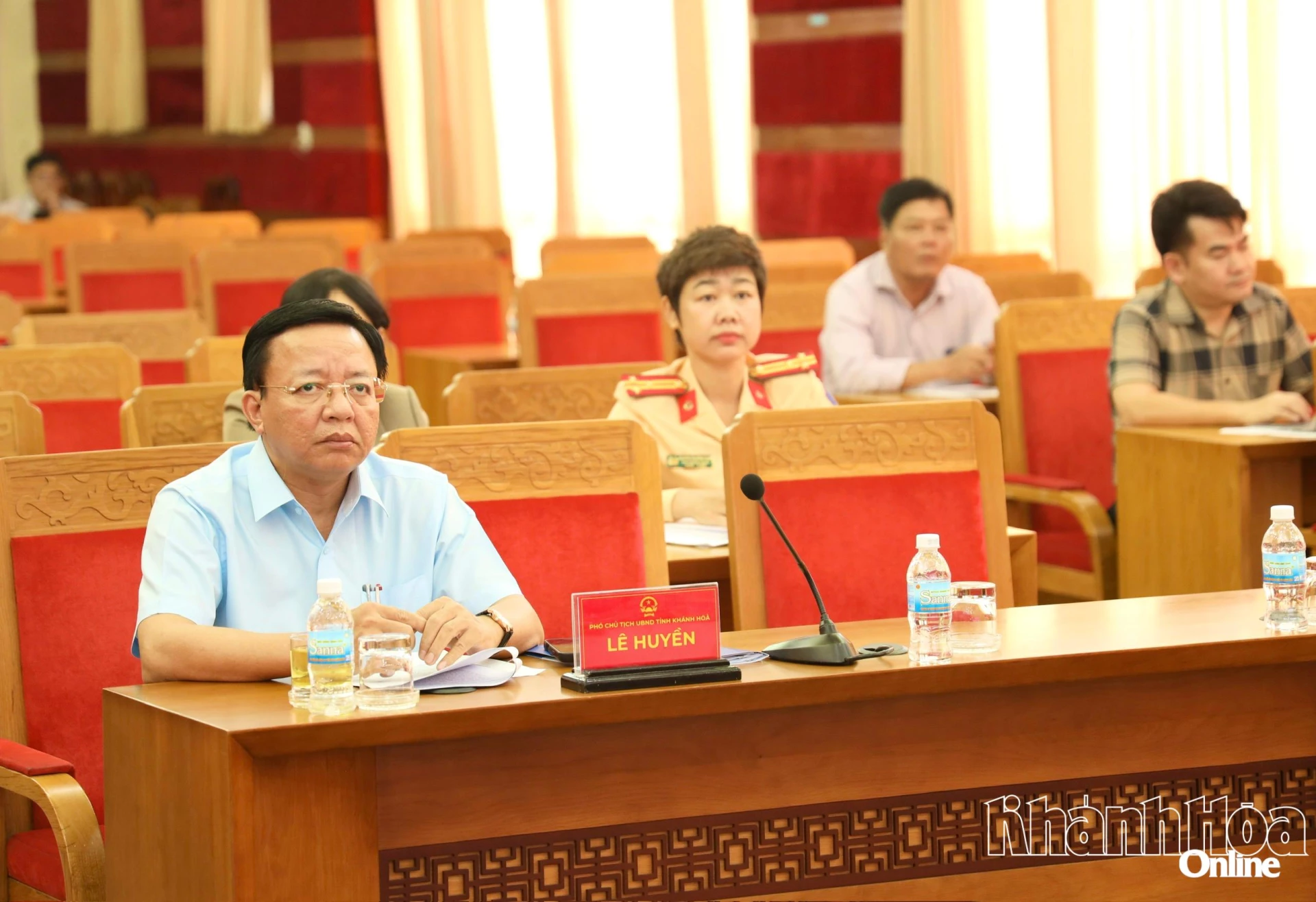 Đồng chí Lê Huyền tham dự hội nghị tại điểm cầu Khánh Hòa