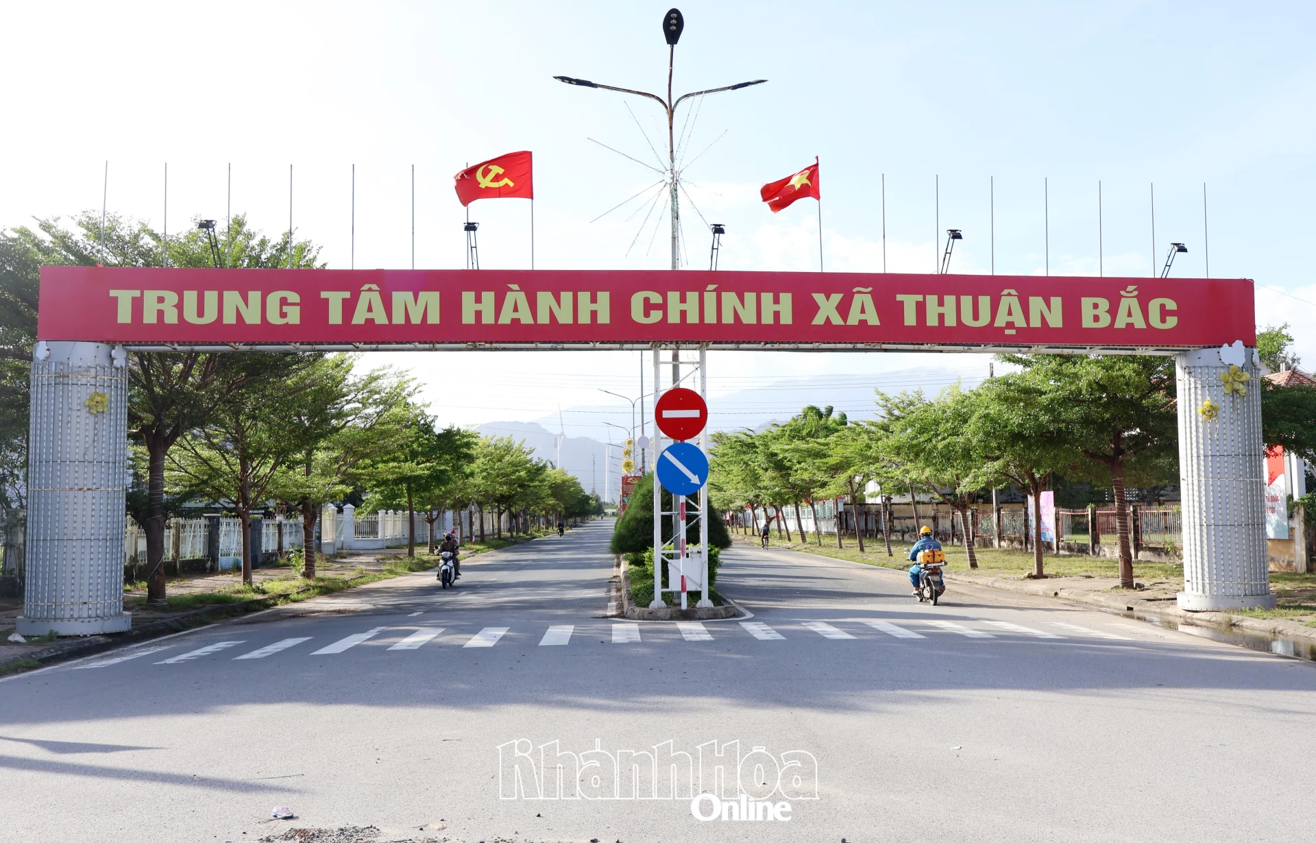 Trung tâm hành chính xã Thuận Bắc.